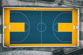 新浪财经FIFA报道-以便我为您生成标题。