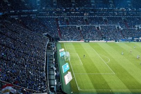 新浪财经FIFA报道-C罗新规与FPX争议，体育精神的边界再受拷问